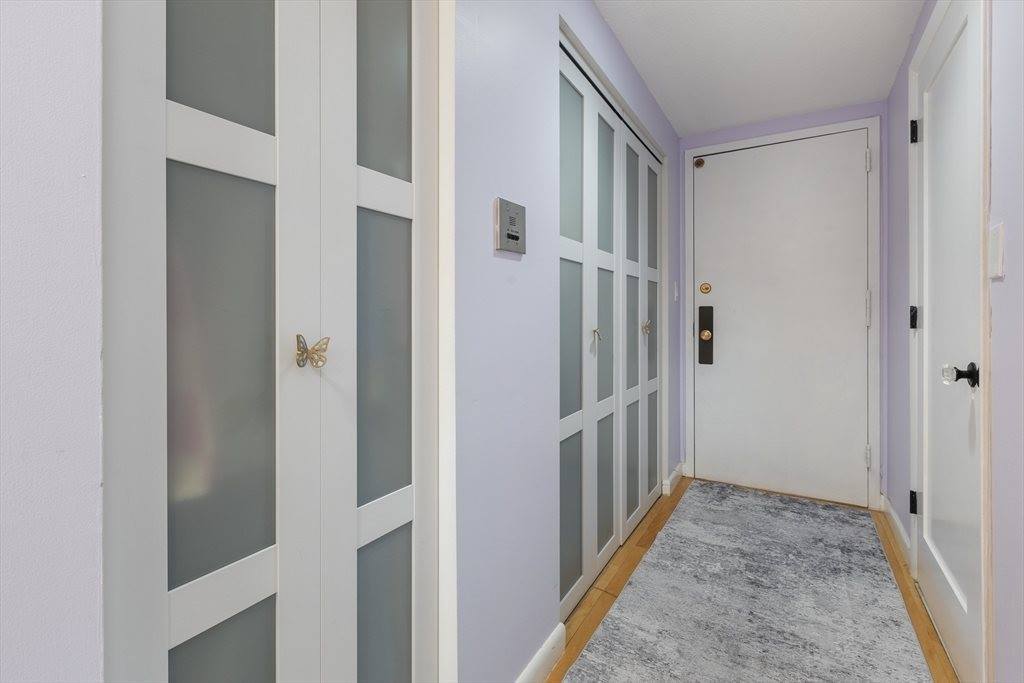 160 Commonwealth Ave, #520, Boston, MA 02116