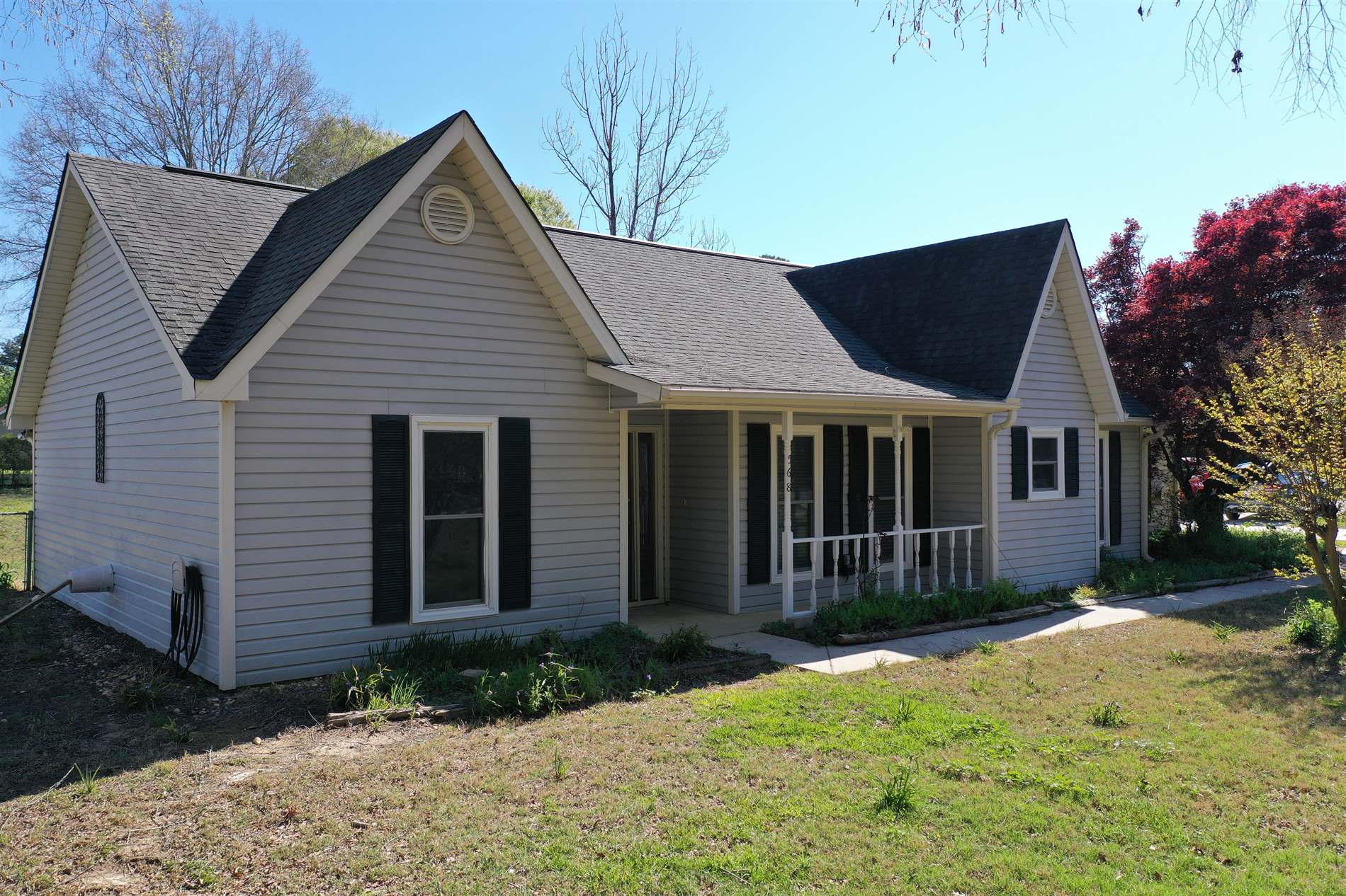 568 Thompson Mill Road, Bonaire, GA 31005