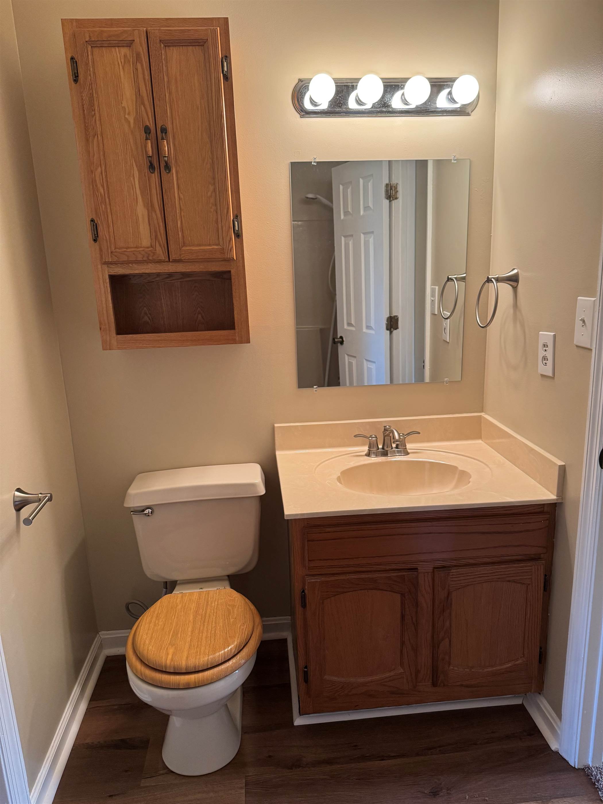 568 Thompson Mill Road, Bonaire, GA 31005