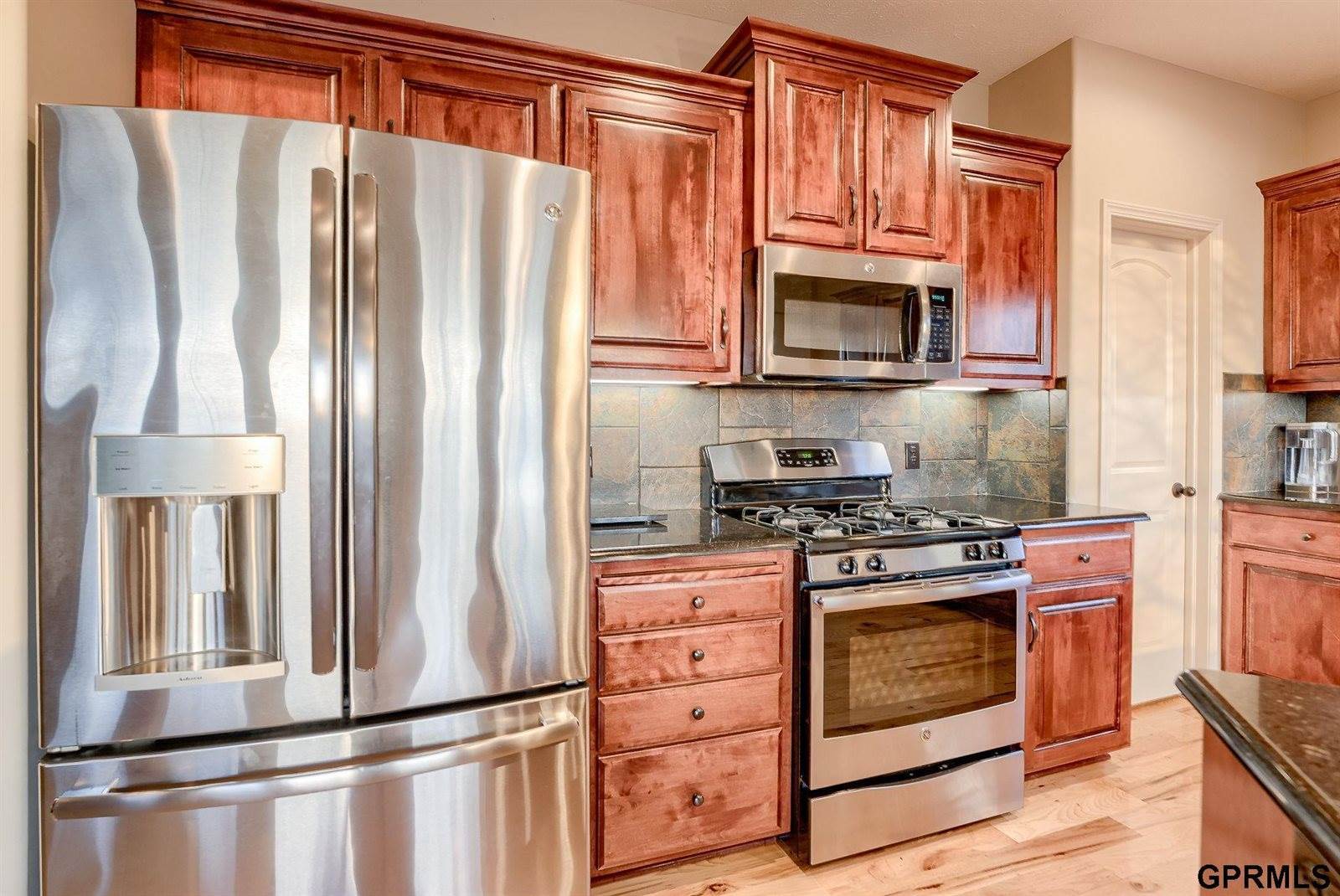 6104 South 193 Street, Omaha, NE 68135