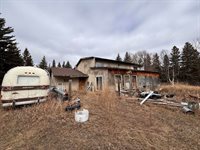 1810 72nd St NW, Minot, ND 58703