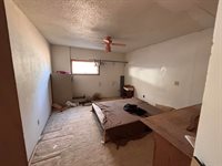 1810 72nd St NW, Minot, ND 58703