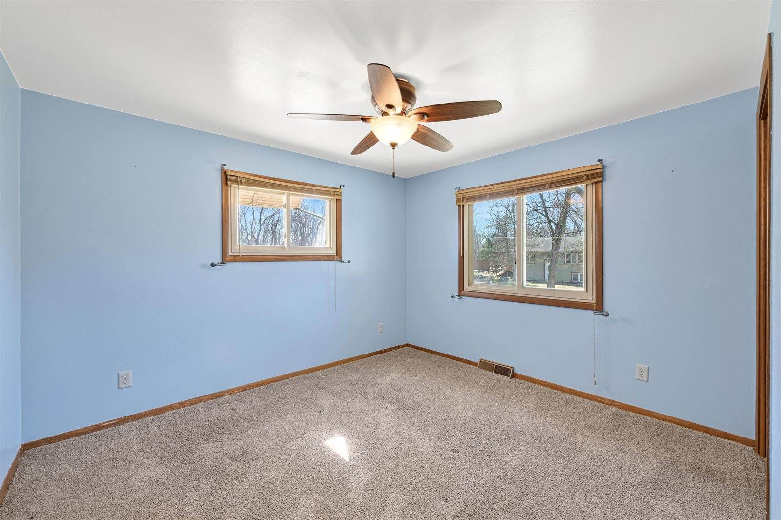 103 Ridge Rd, Palmyra, WI 53156