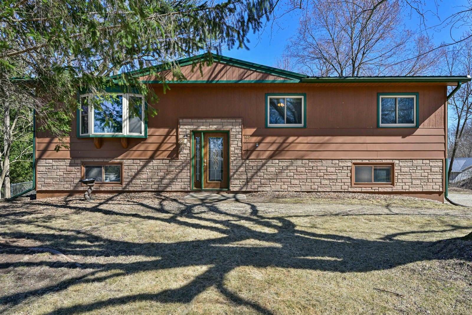 103 Ridge Rd, Palmyra, WI 53156