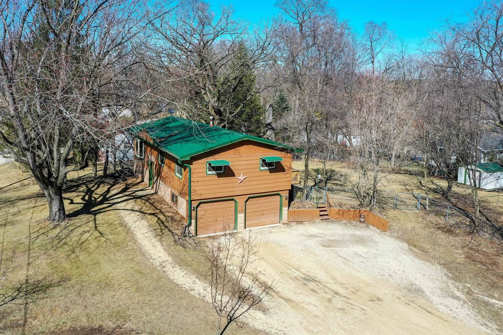 103 Ridge Rd, Palmyra, WI 53156