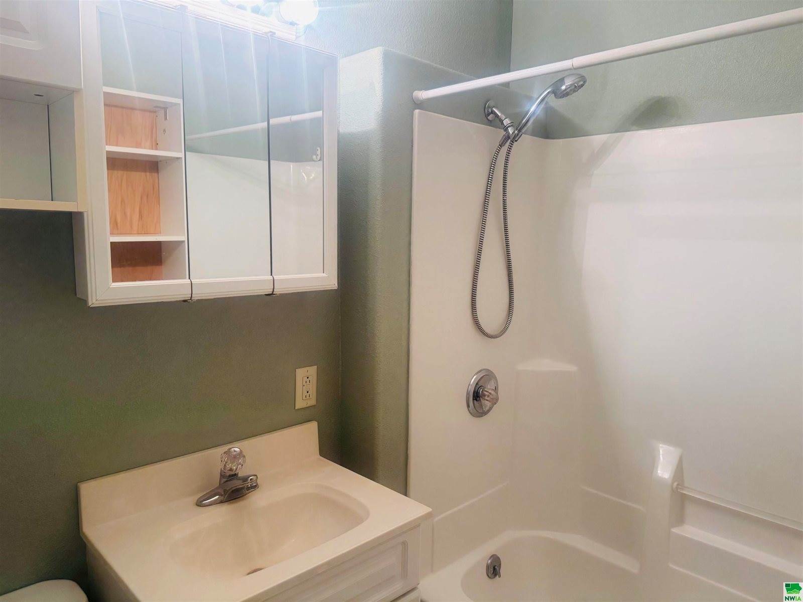 1417 W 29th, Sioux City, IA 51103