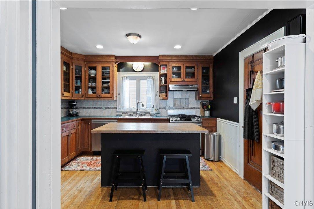 140 Homecroft Road, Syracuse, NY 13206