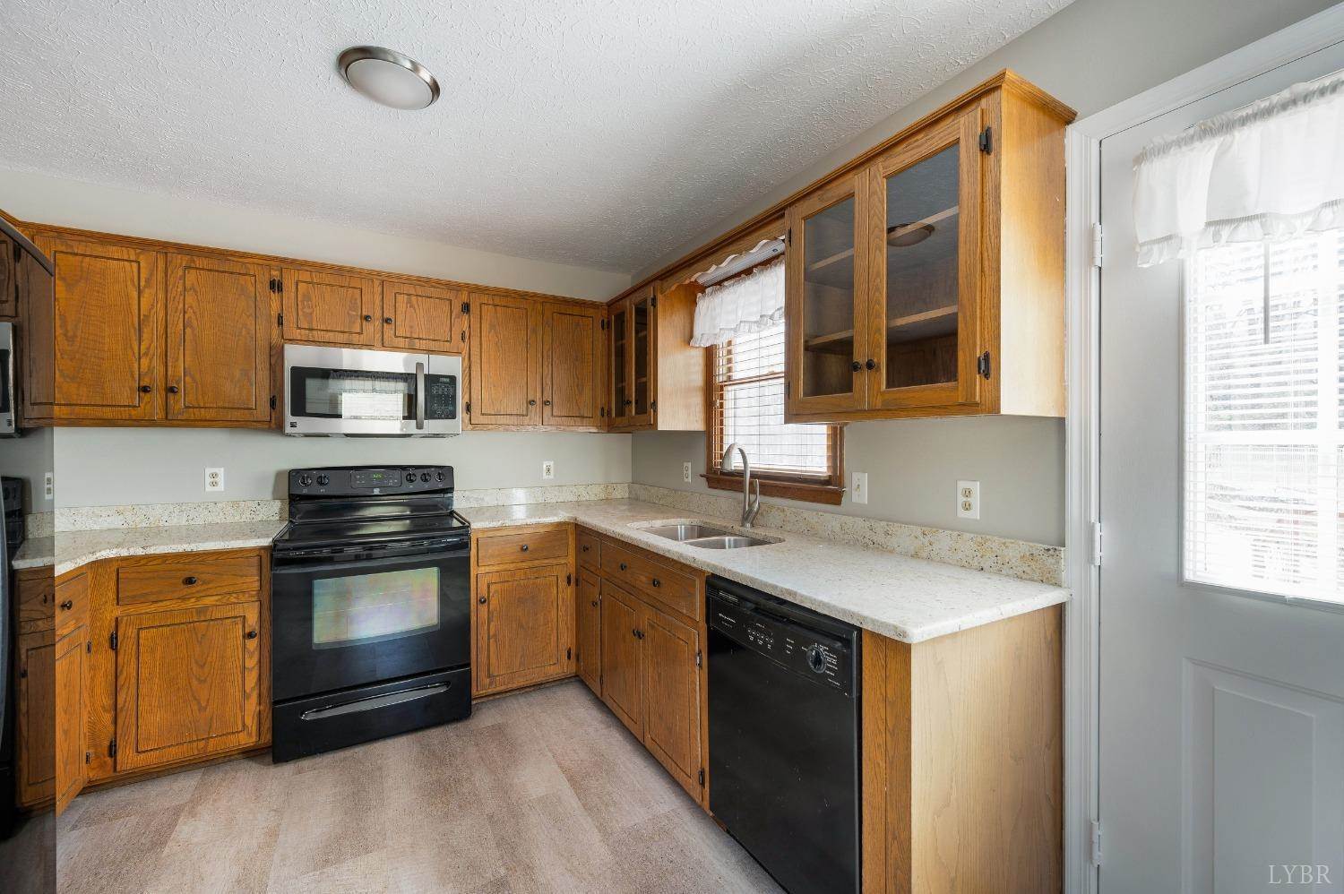 121 Laurel Lane, Lynchburg, VA 24502