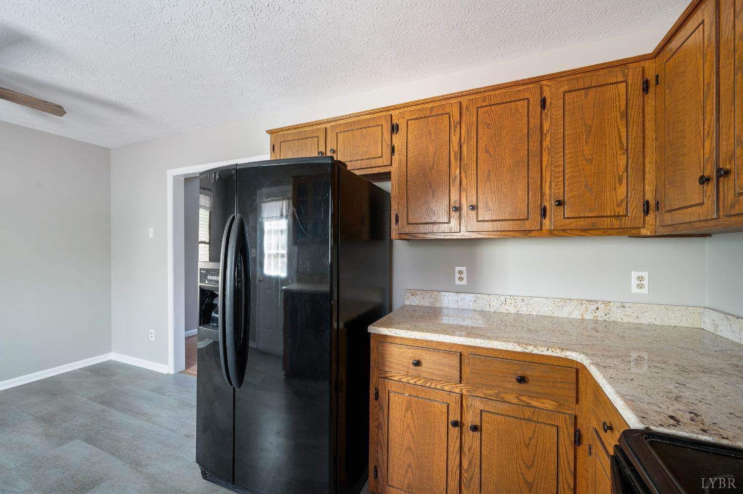 121 Laurel Lane, Lynchburg, VA 24502