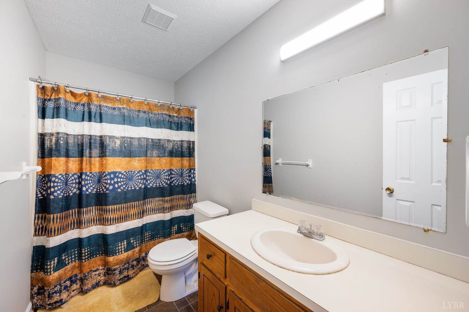 121 Laurel Lane, Lynchburg, VA 24502