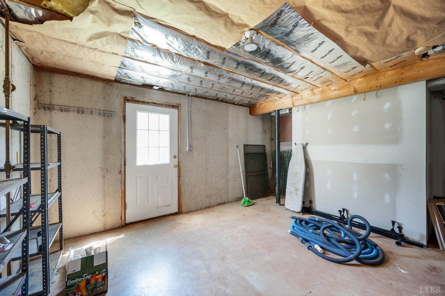 121 Laurel Lane, Lynchburg, VA 24502