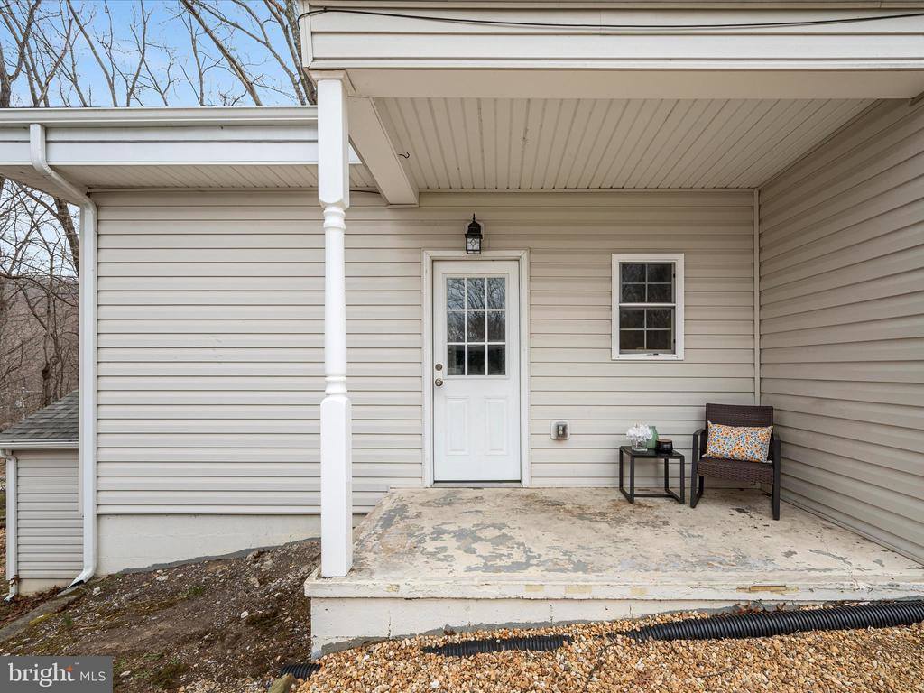 350 Evergreen Lane, Bluemont, VA 20135