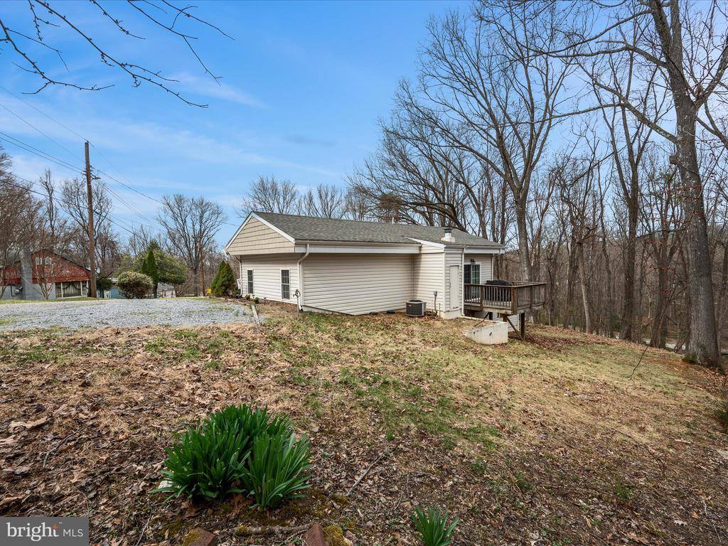 350 Evergreen Lane, Bluemont, VA 20135