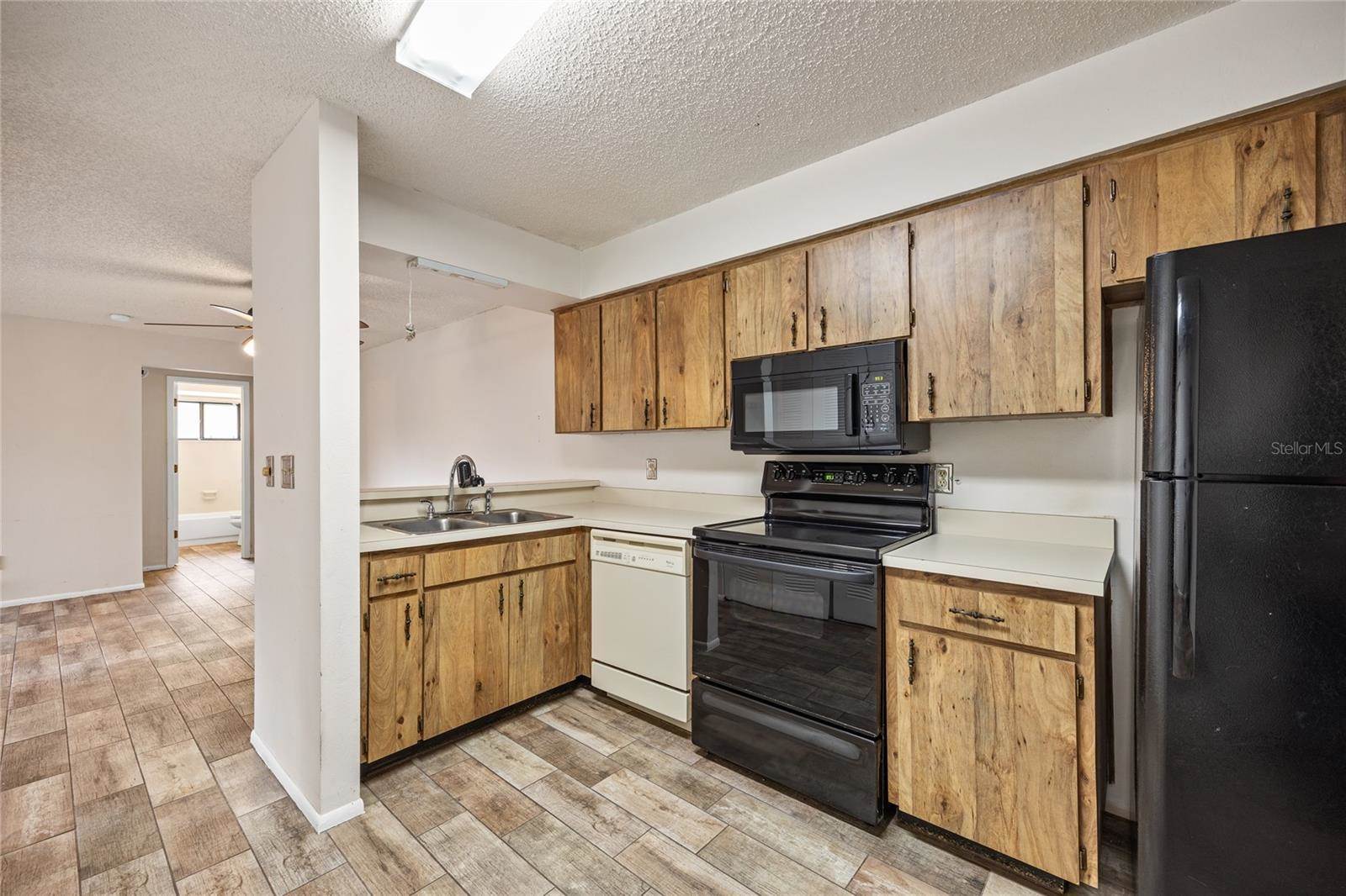 8460 60TH Street North, #601, Pinellas Park, FL 33781