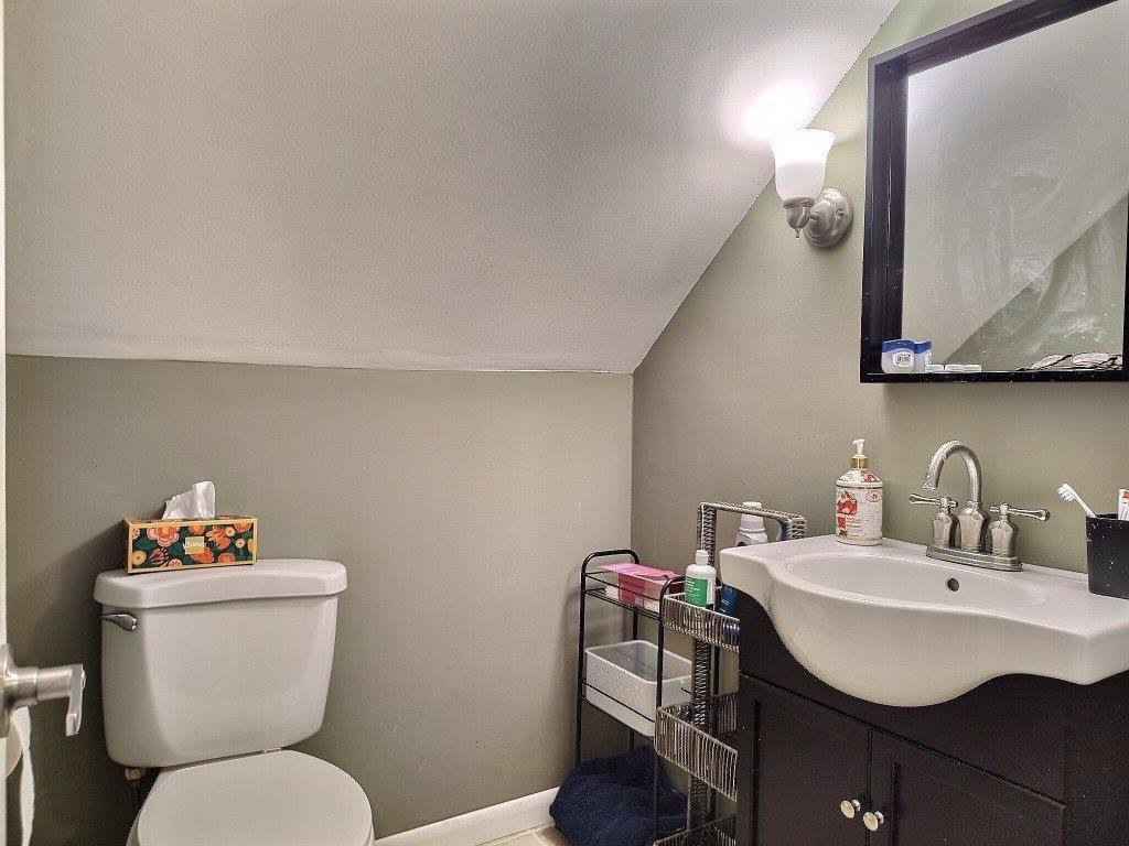 720 Delano Avenue, Vestal, NY 13850