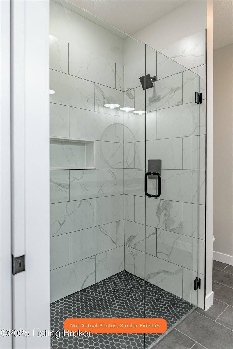 58 Robert Allen Ln, Brandenburg, KY 40108