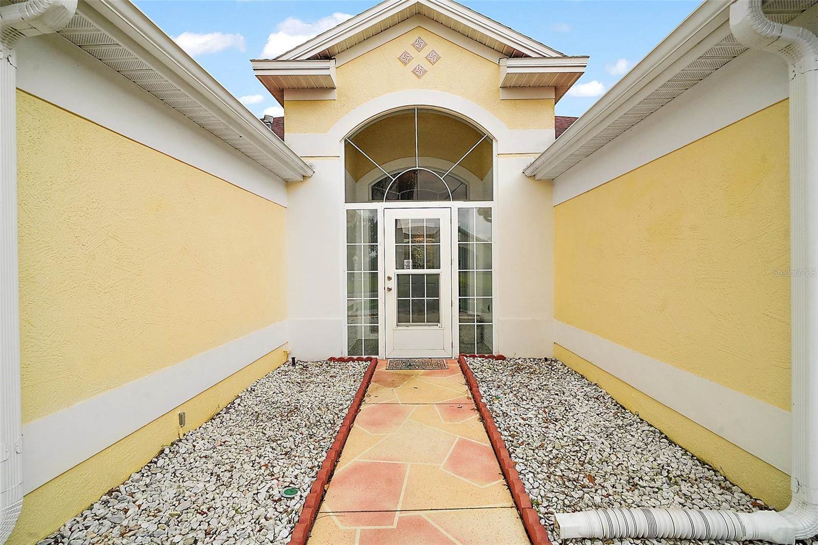 1738 Augustine Drive, The Villages, FL 32159