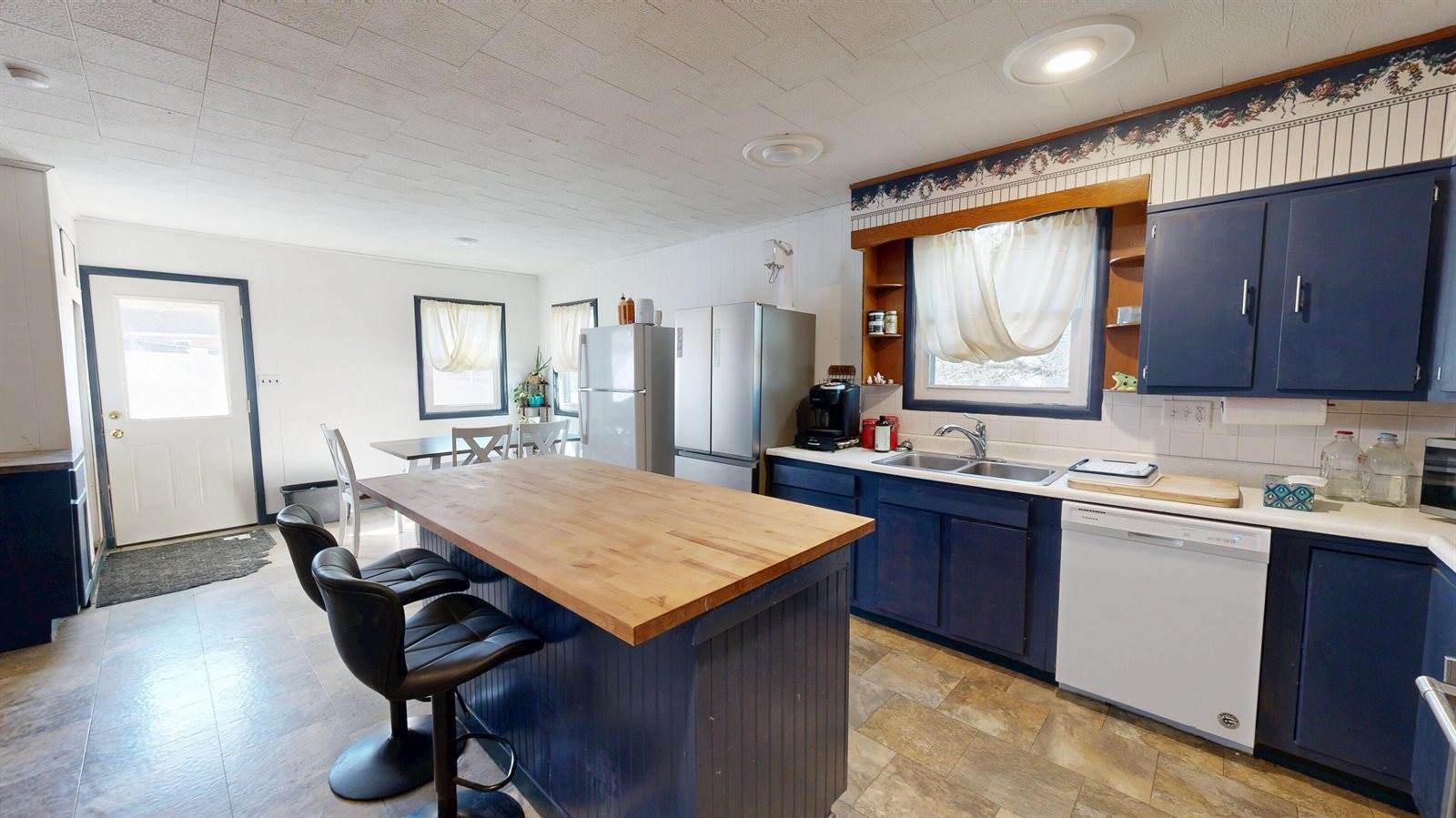 219 Glendale Ave, Tomah, WI 54660