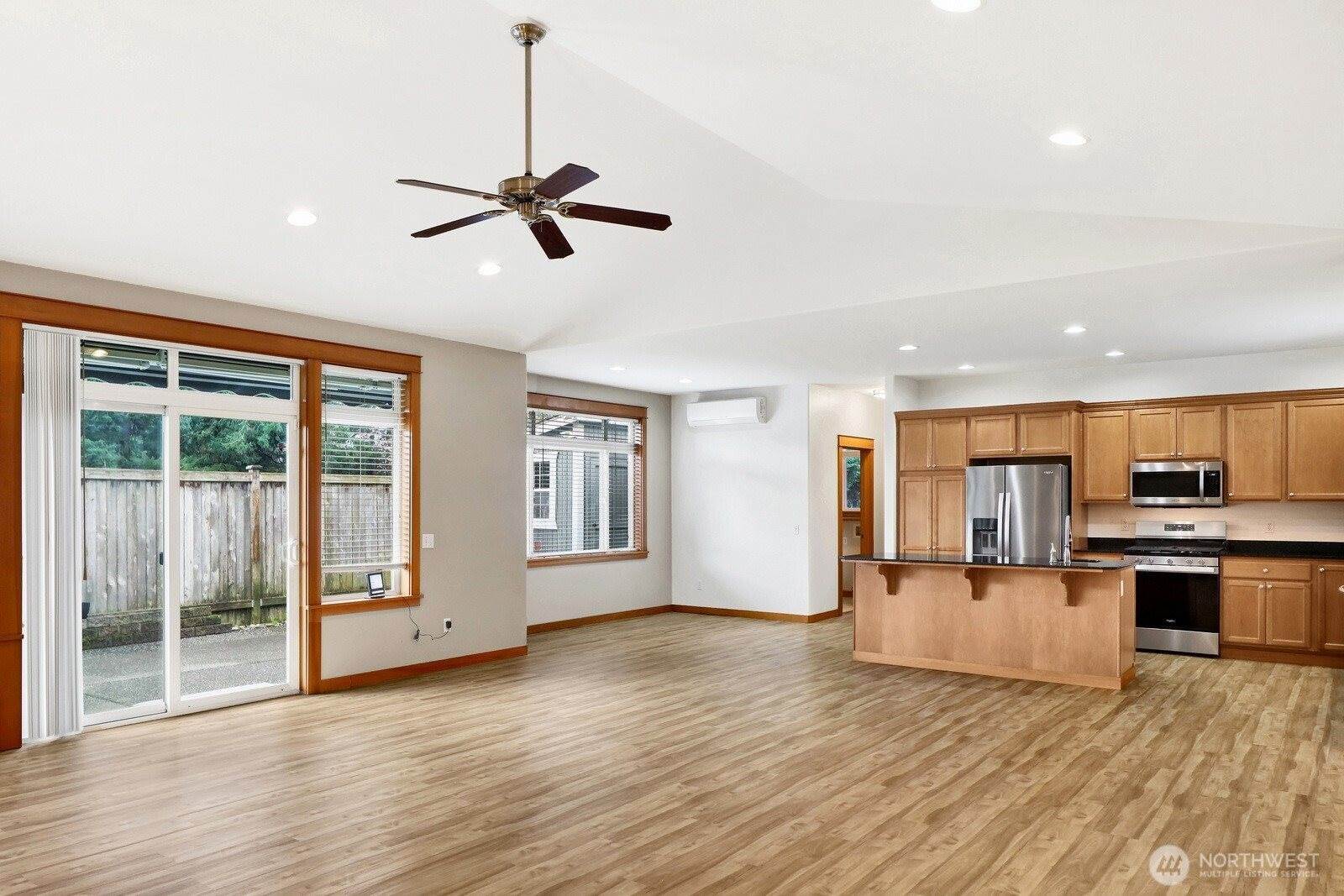 873 East Pole Road, Lynden, WA 98264