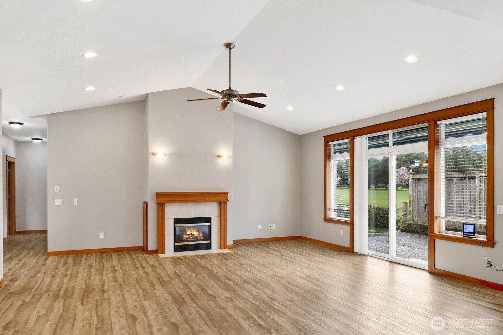 873 East Pole Road, Lynden, WA 98264