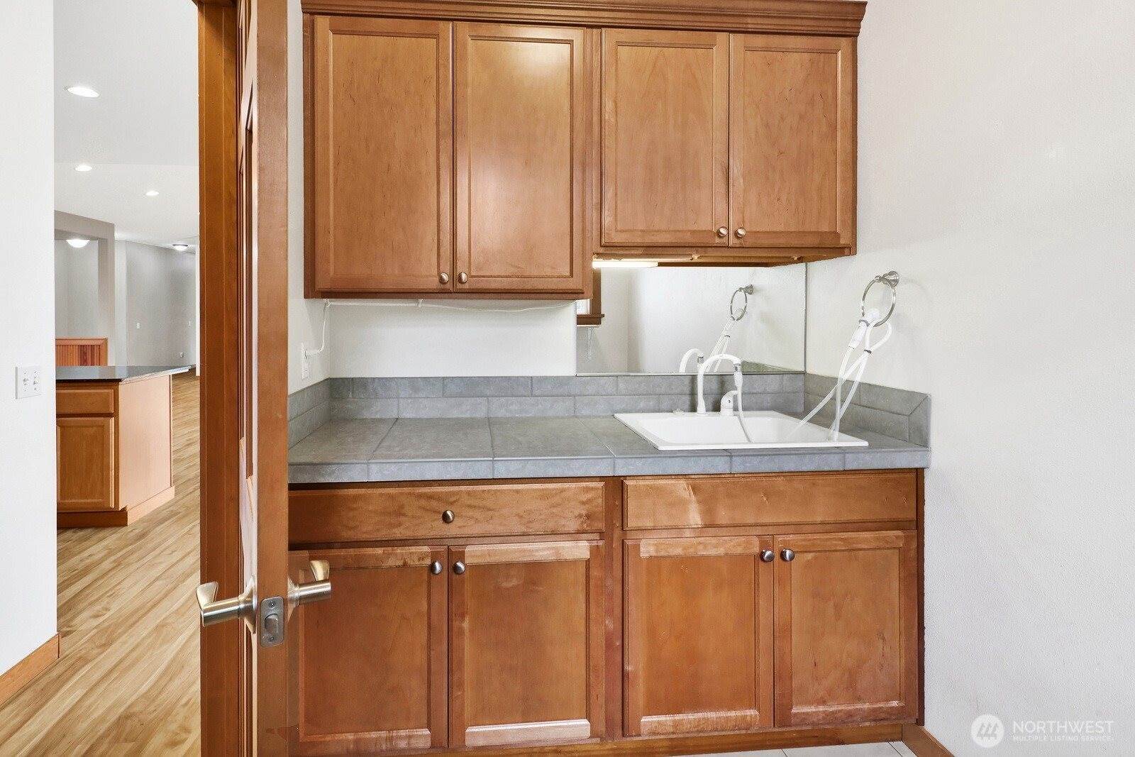 873 East Pole Road, Lynden, WA 98264