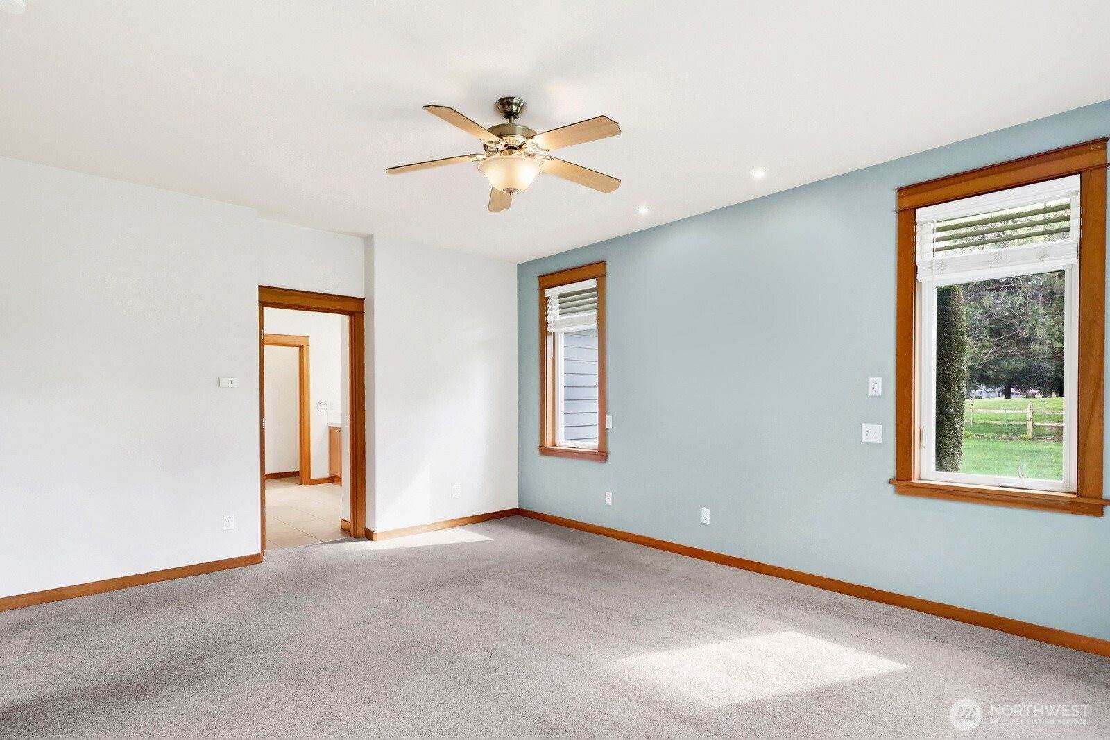 873 East Pole Road, Lynden, WA 98264