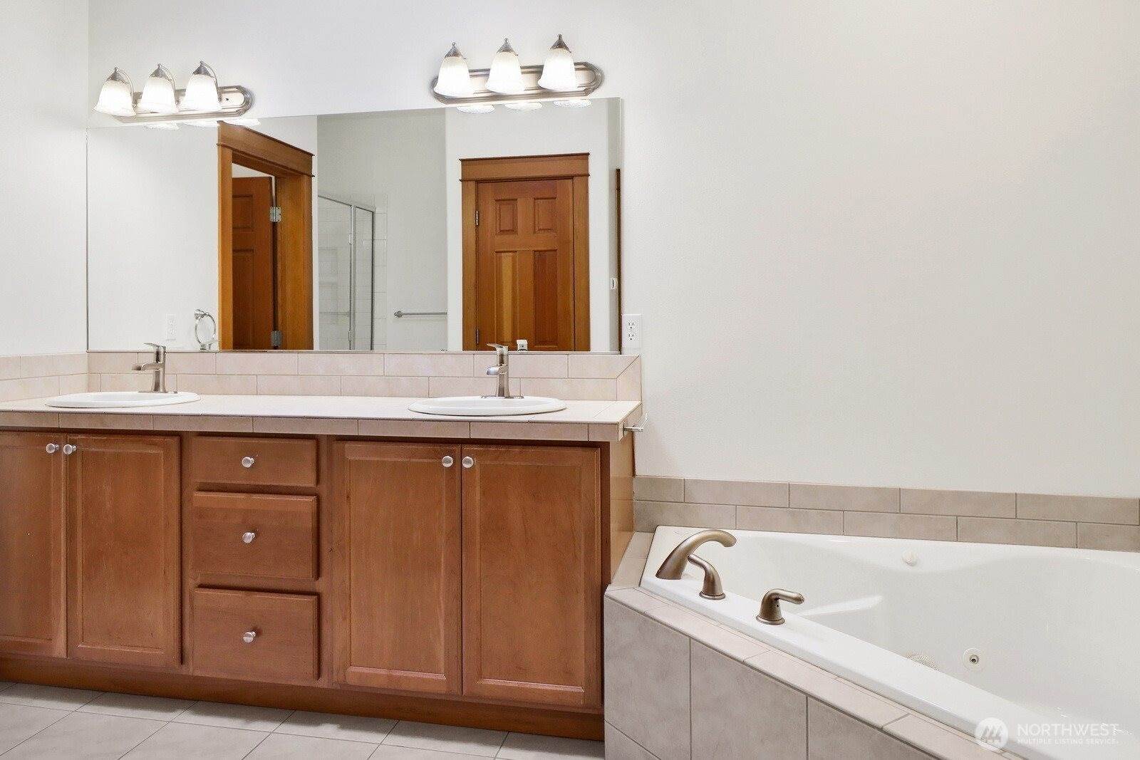 873 East Pole Road, Lynden, WA 98264