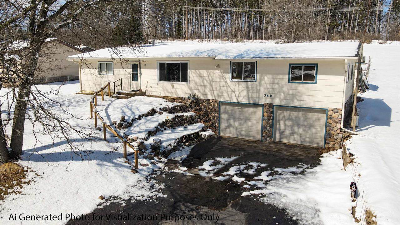 360 W Blaine Street, Iola, WI 54945