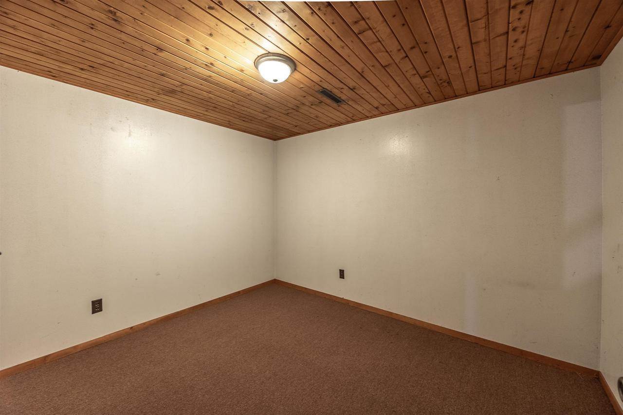 360 W Blaine Street, Iola, WI 54945