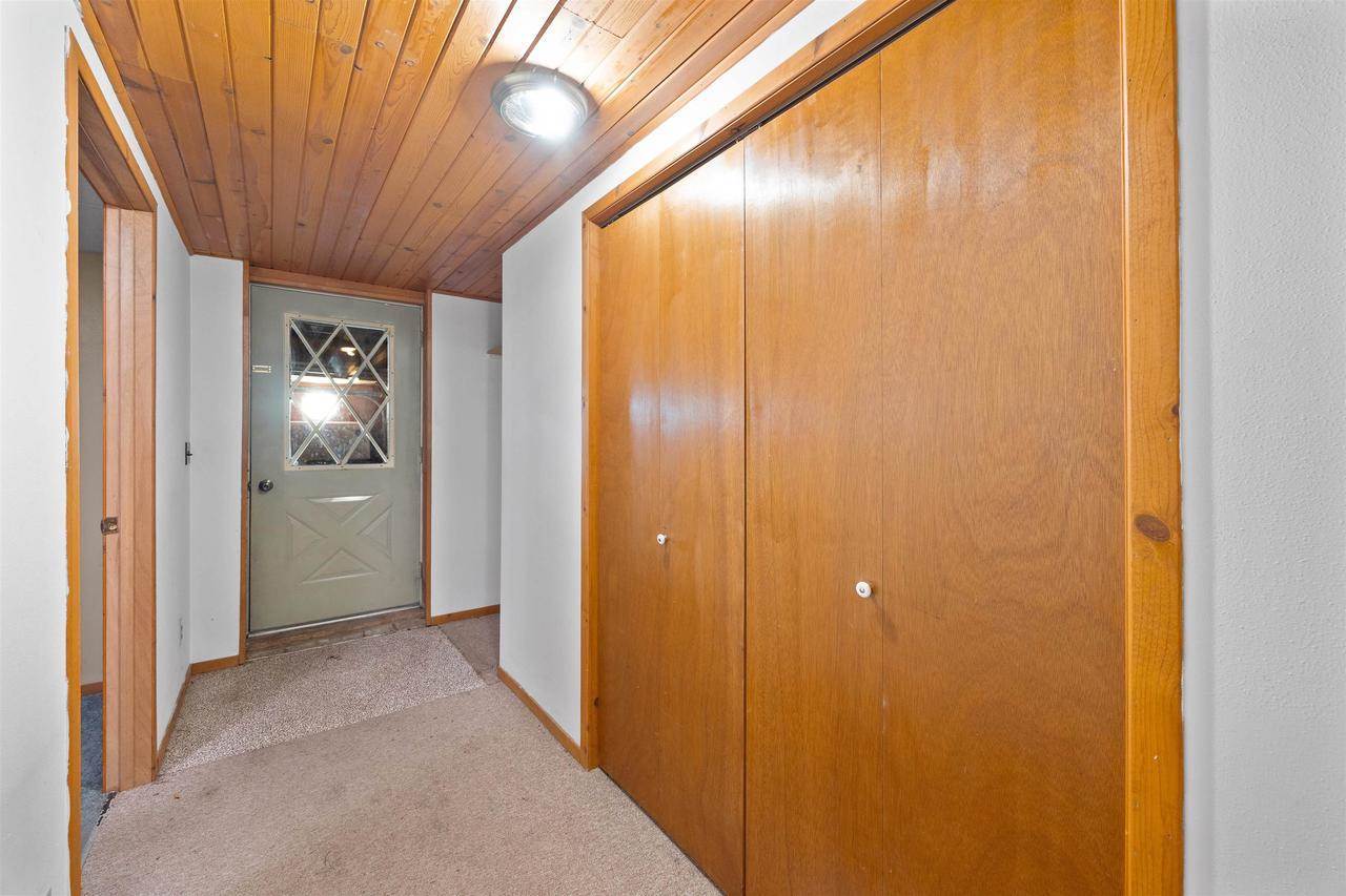 360 W Blaine Street, Iola, WI 54945
