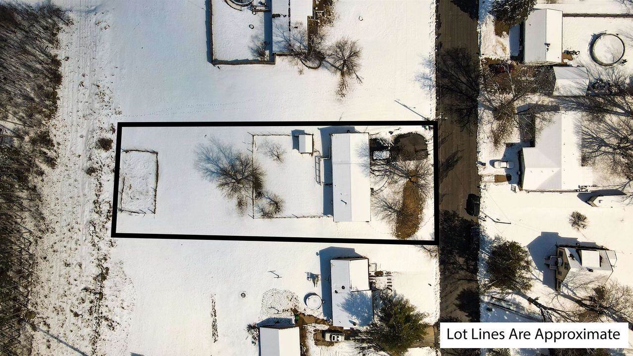 360 W Blaine Street, Iola, WI 54945
