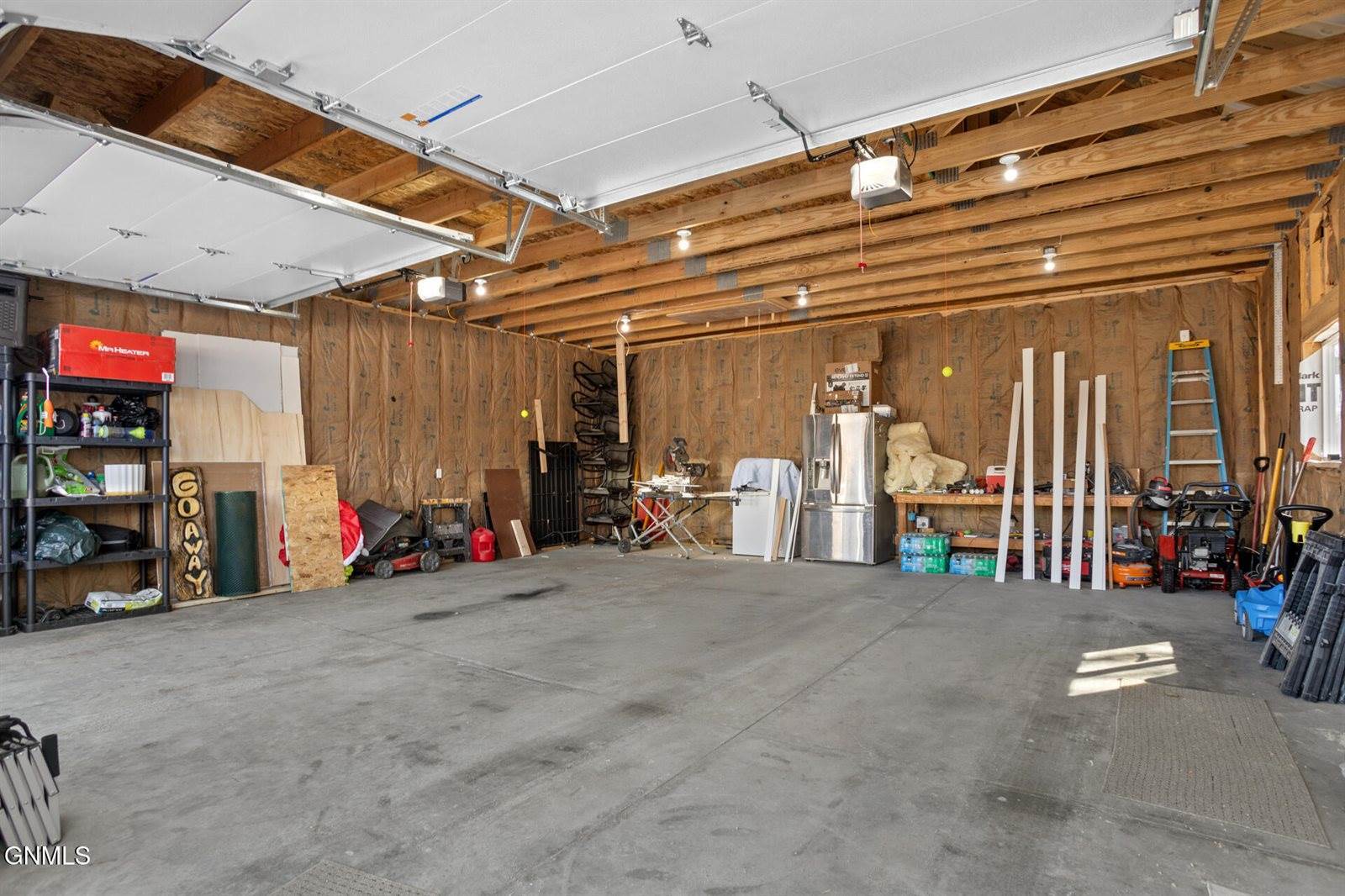 2122 3rd Avenue East, Williston, ND 58801