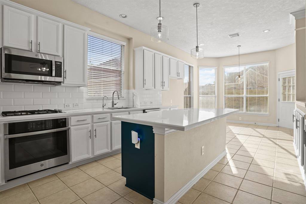 5029 Cedar Spring Drive, Missouri City, TX 77459