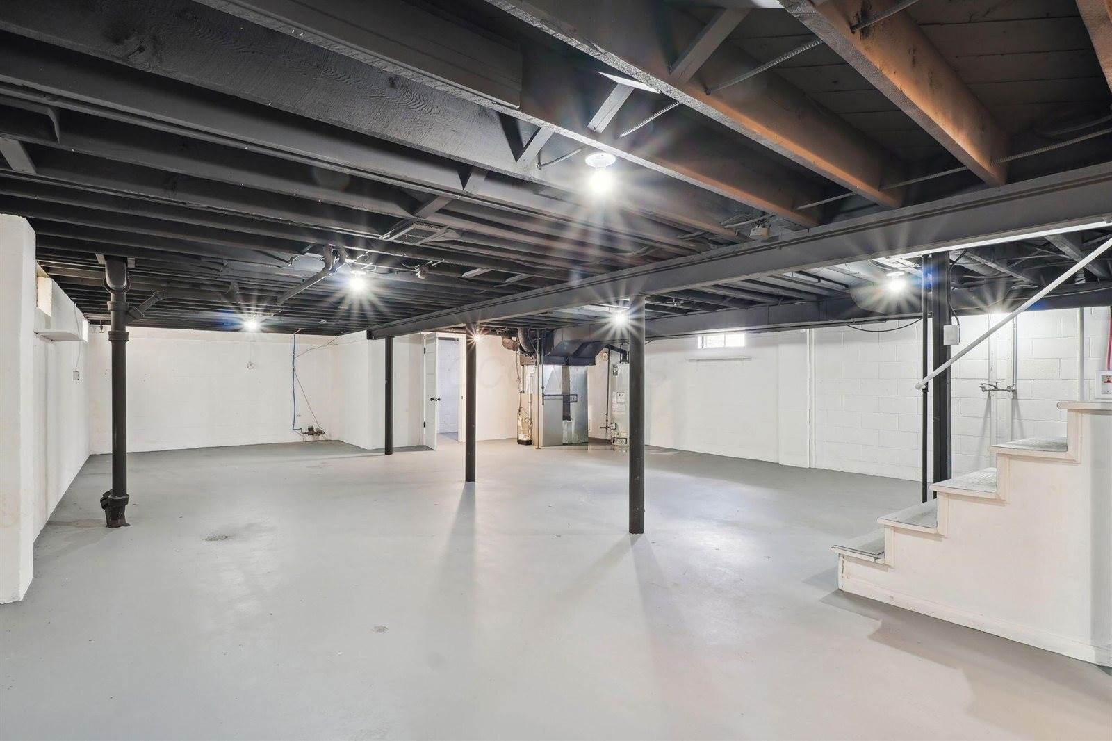 1812 West Mound Street, Columbus, OH 43223