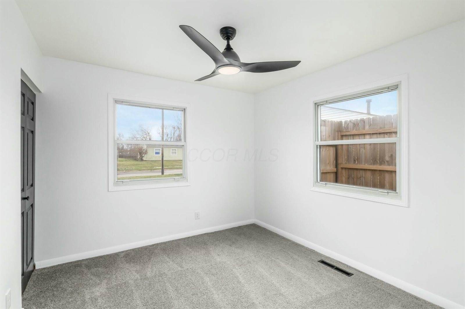 1377 Woodnell Avenue, Columbus, OH 43219