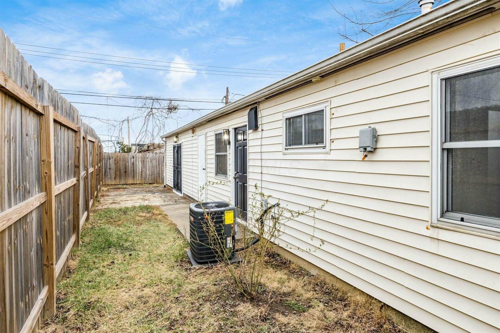 1377 Woodnell Avenue, Columbus, OH 43219