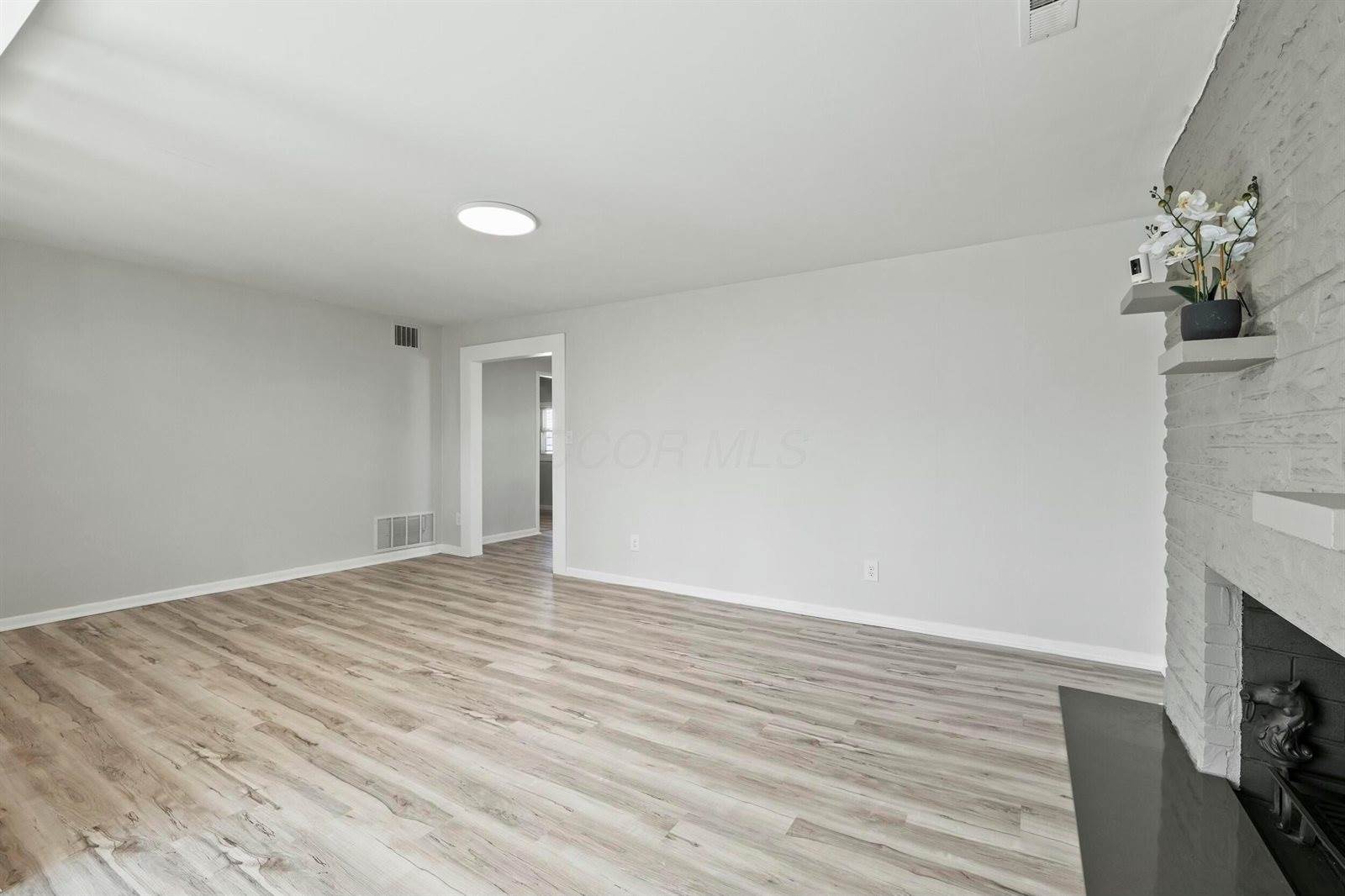 3186 East 12th Avenue, Columbus, OH 43219