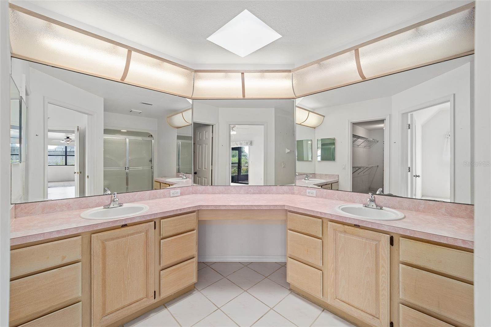 275 North Golf Harbor Path, Inverness, FL 34450