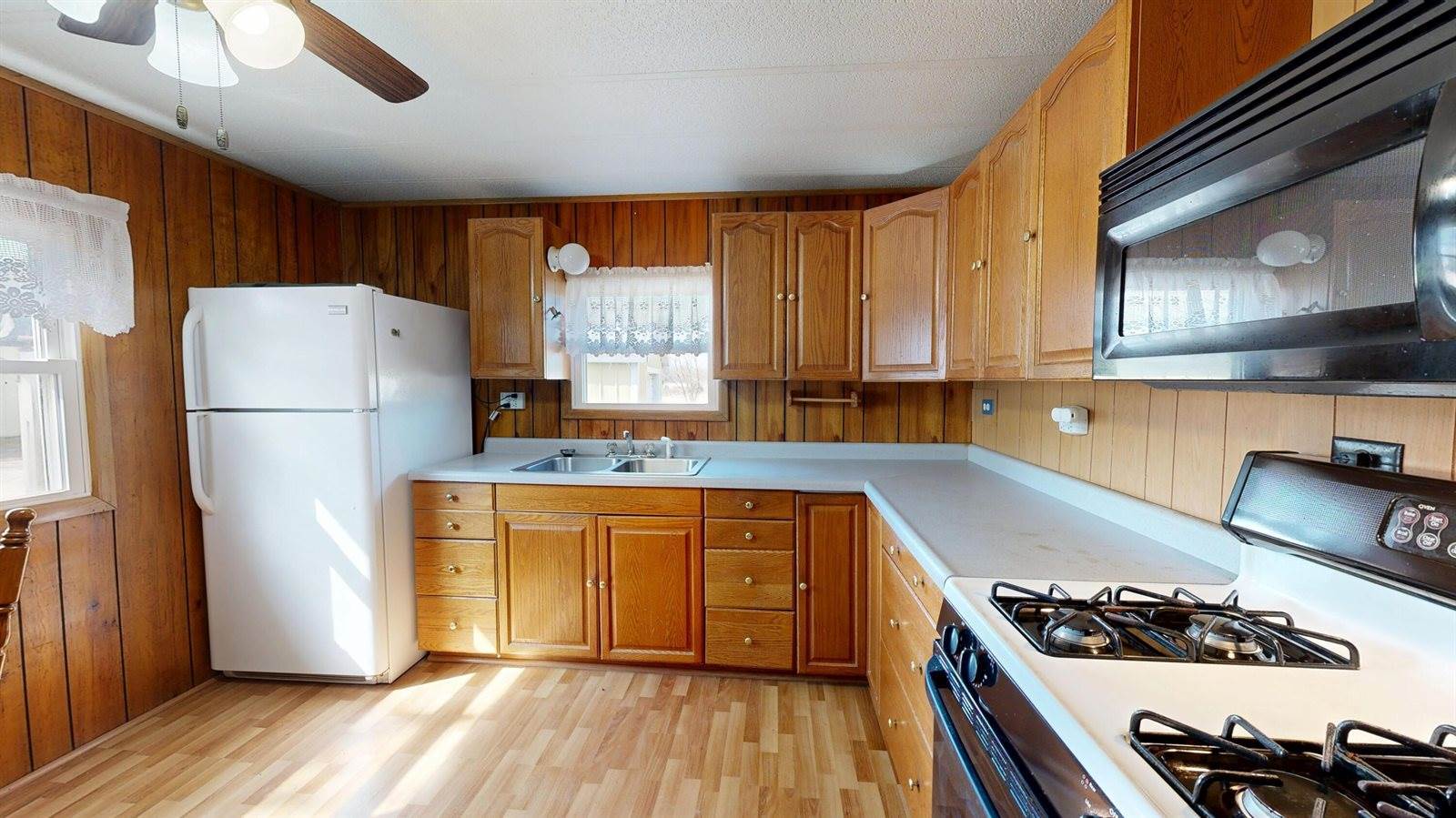 4005 Iberia Ave, Sparta, WI 54653