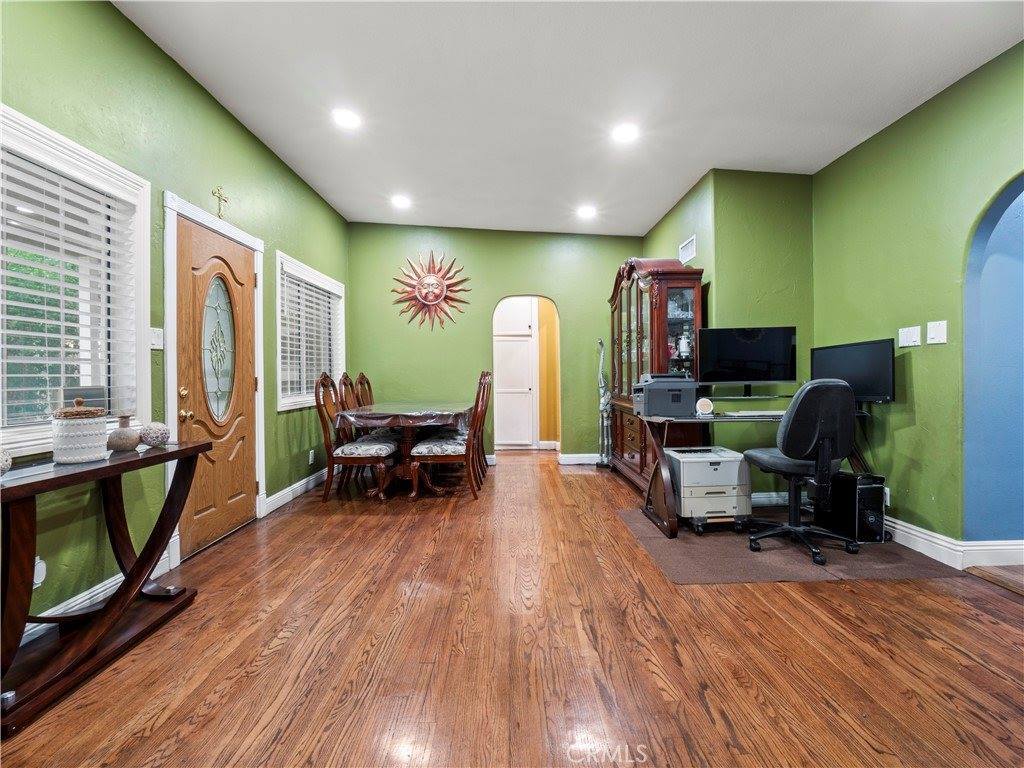 14334 Aztec Street, Sylmar, CA 91342