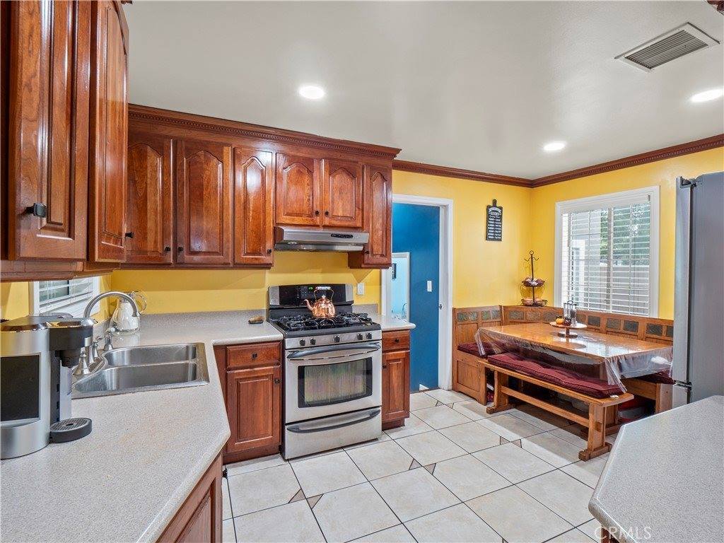 14334 Aztec Street, Sylmar, CA 91342