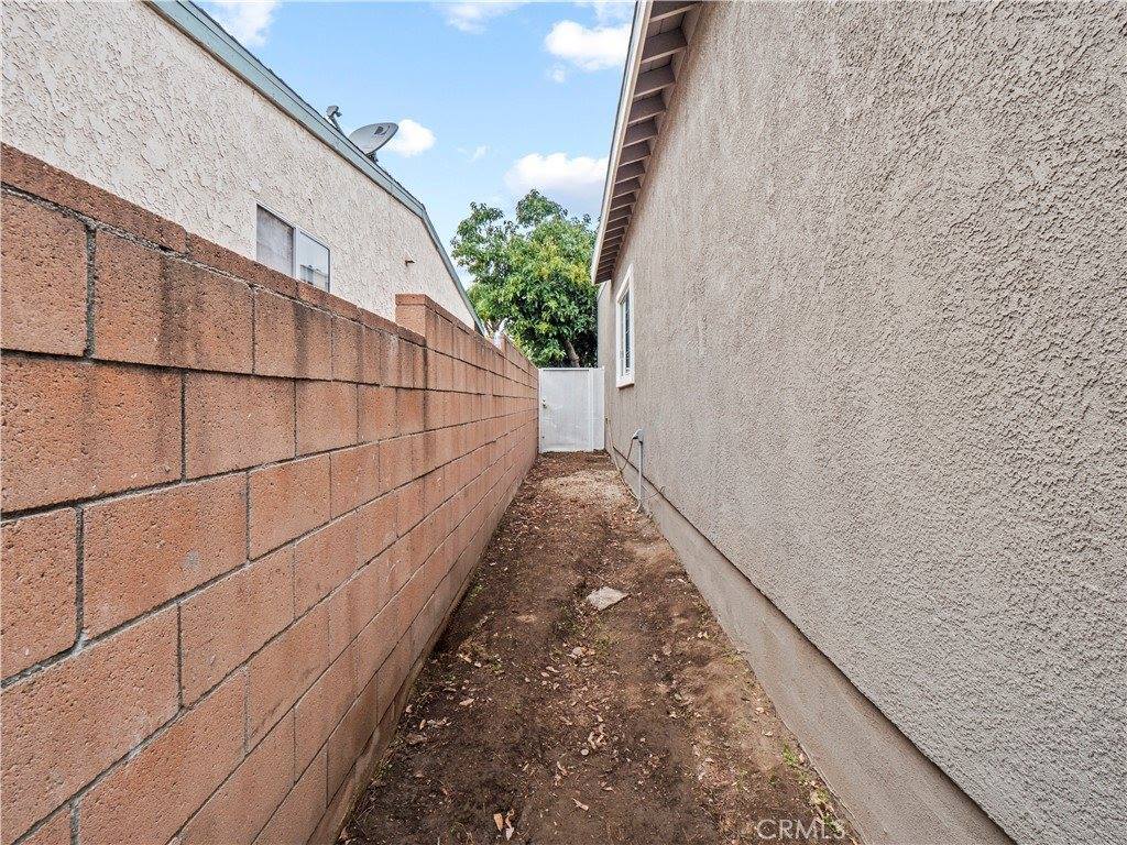 14334 Aztec Street, Sylmar, CA 91342