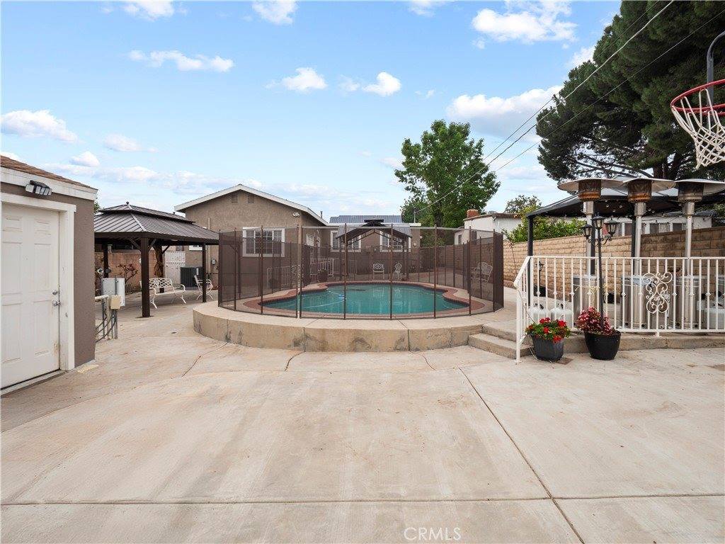 14334 Aztec Street, Sylmar, CA 91342