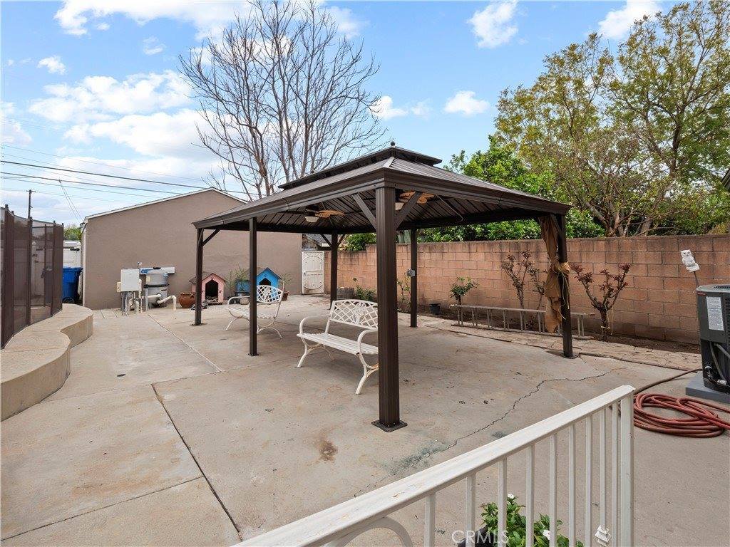 14334 Aztec Street, Sylmar, CA 91342