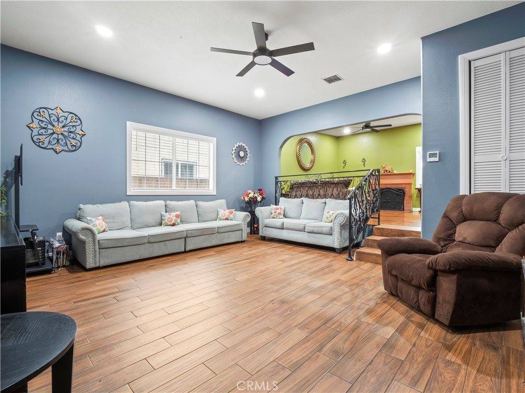 14334 Aztec Street, Sylmar, CA 91342