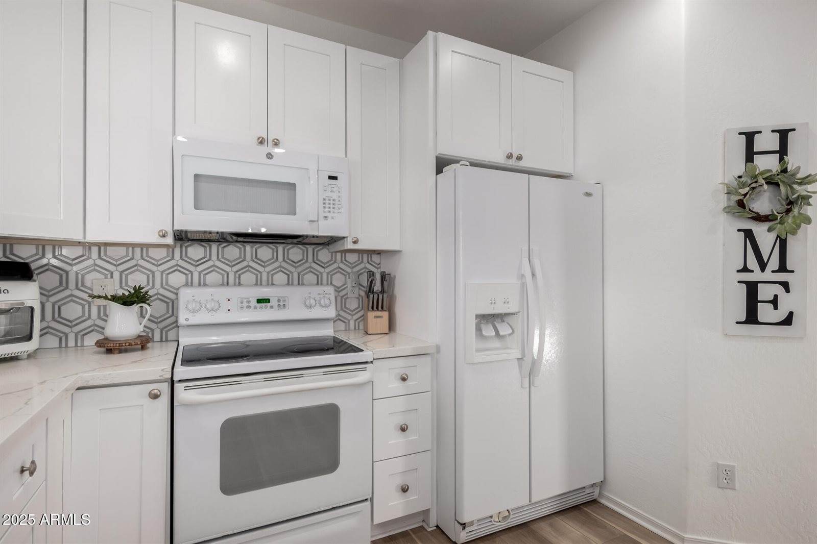 113 West Desert Vista Trail, San Tan Valley, AZ 85143