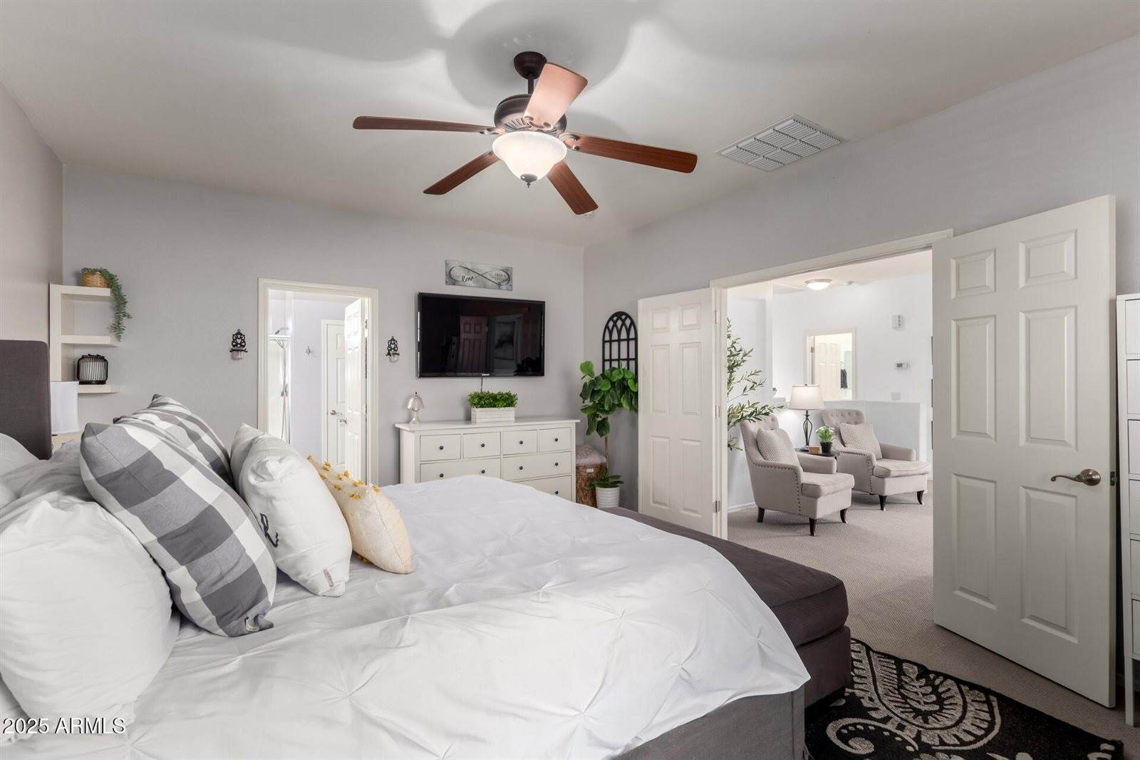 113 West Desert Vista Trail, San Tan Valley, AZ 85143