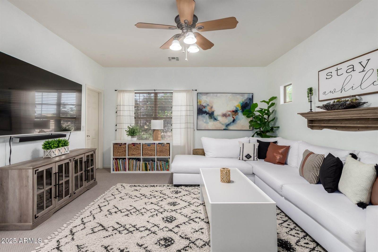 113 West Desert Vista Trail, San Tan Valley, AZ 85143