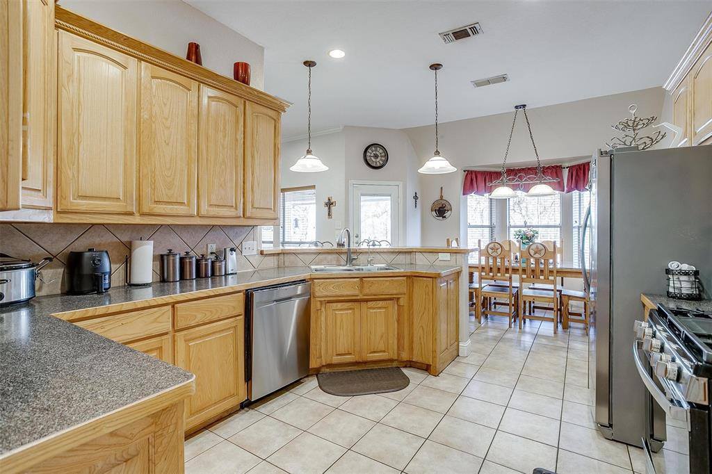 6409 Feather Wind Way, Fort Worth, TX 76135