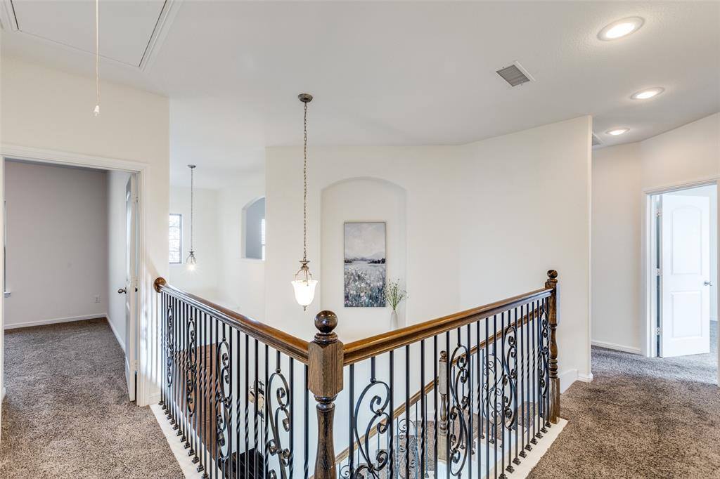 720 Kelley Court, Fort Worth, TX 76120